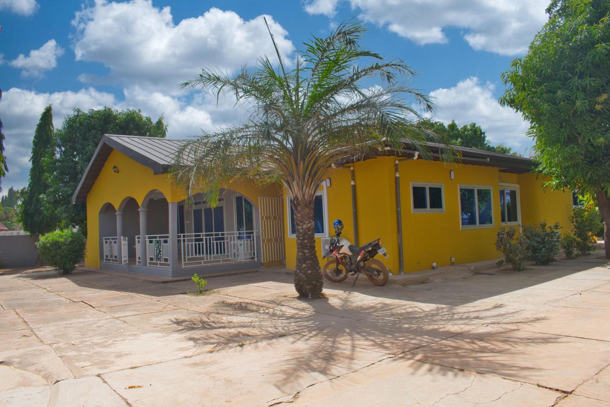 Tree House Hostel Tamale Ngoại thất bức ảnh